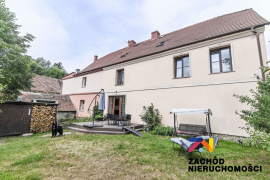 Dom w byłej przypałacowej Karczmie- Skibice